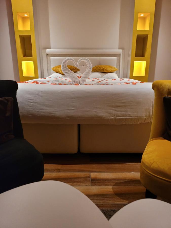 Spa Celyna Appartement Avec Jacuzzi Privatif Lyon Ngoại thất bức ảnh